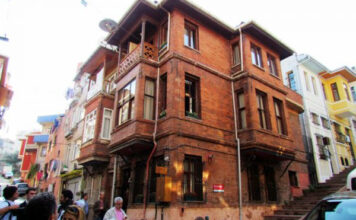 Balat Cafe & Restaurant