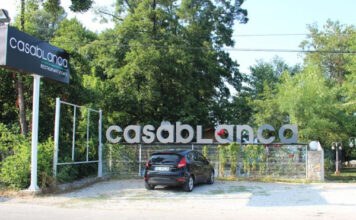 Casablanca Restaurant & Cafe