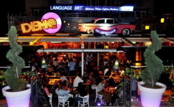 Demo Cafe & Bar & Restaurant