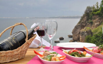 Ehl’i Keyif Restaurant & Bar