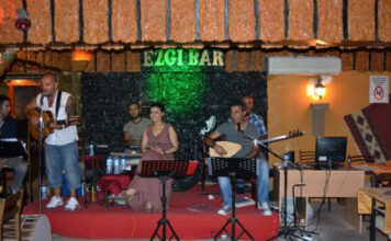 Ezgi Bar Türkü Evi