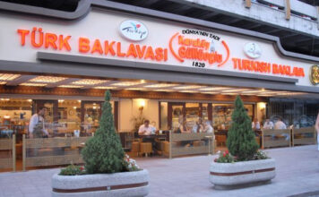Karaköy Güllüoğlu