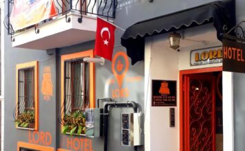 Lord Hotel Cafe Bistro