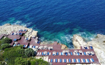 Maya Beach Surf & Dalış Okulu