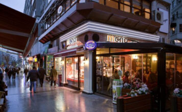 Mono Cafe & Brasserie