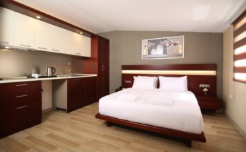 Park By Clover Hotel