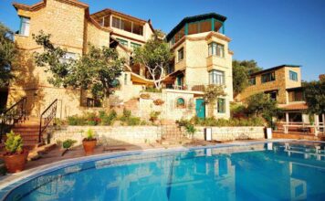 Pinecone Boutique Hotel