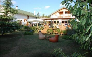 Tree Tops Park Hotel