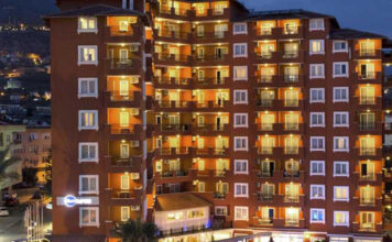 Villa Moonflower Aparts Suites Hotel