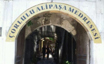 Çorlulu Ali Paşa Medresesi